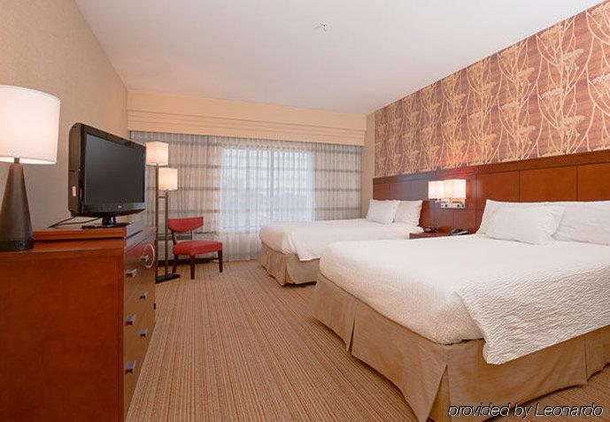 Courtyard By Marriott Dallas Arlington South Exterior photo
